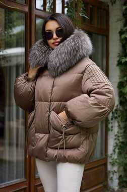 Элегантная пуховая куртка Votarun с натуральным мехом