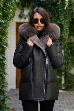 Пуховик с мехом и кожаными вставками