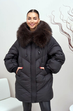 Короткий пуховик Вивилона черный с енотом