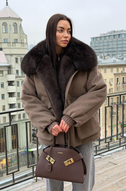 Модный пуховик с мехом песца Tannossto