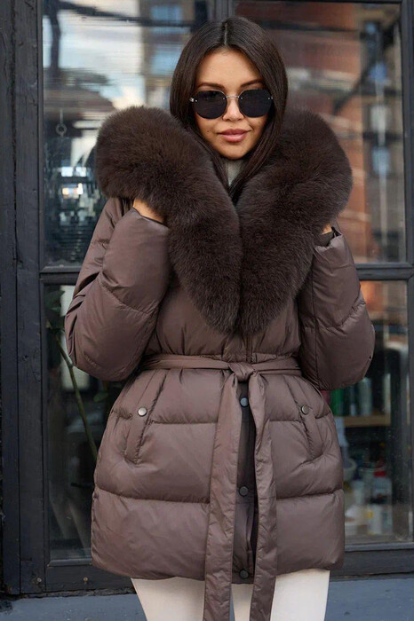 Зимний пуховик с мехом