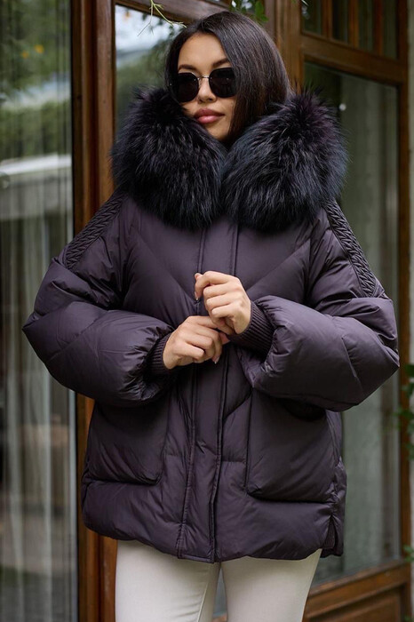 Теплый пуховик с натуральным мехом