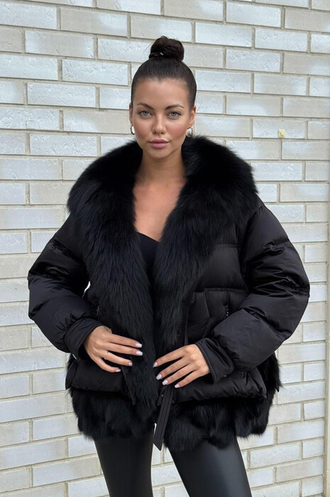 Модная удлиненная куртка зима 2025 без капюшона